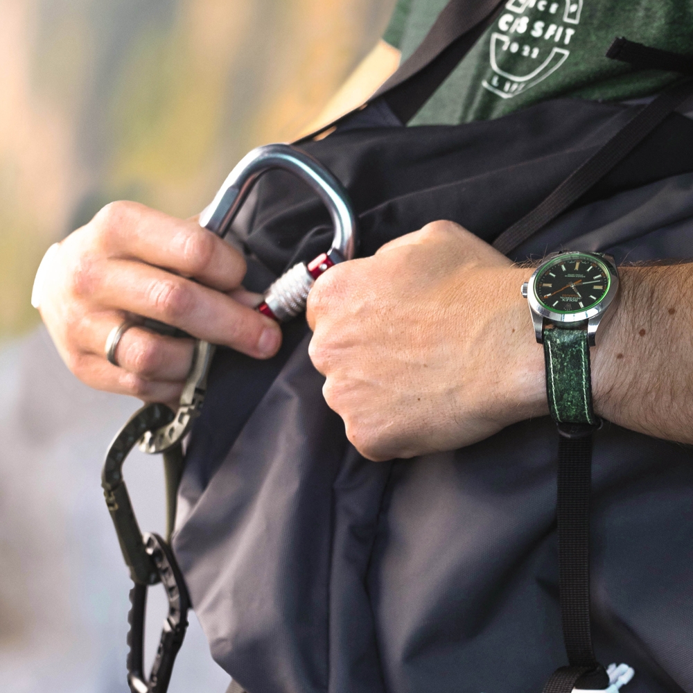 Hirsch Stone Performance Watch Strap Slate / Rubber - Green
